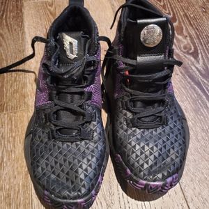 Adidas Black Panther edition
